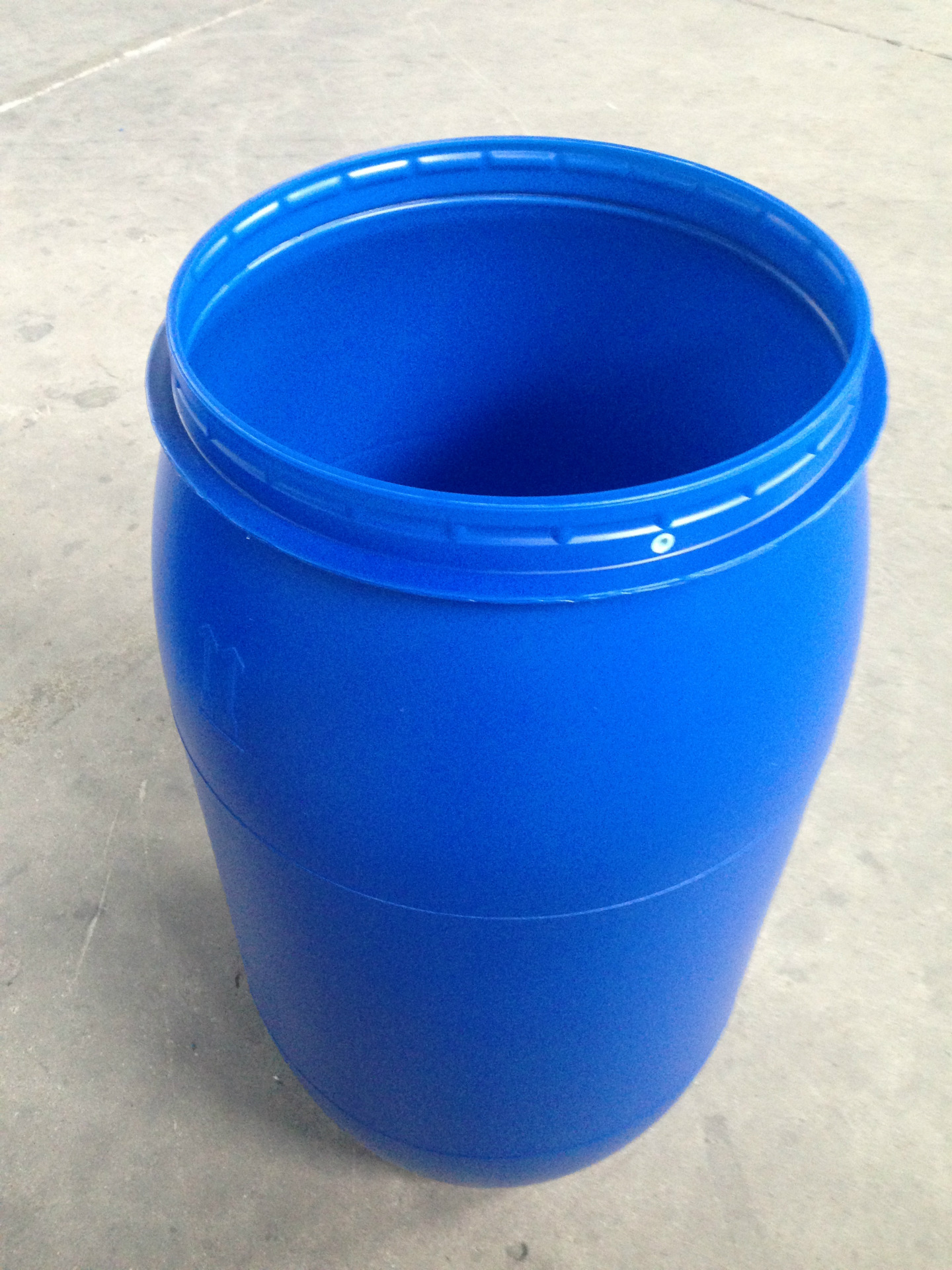 厂家直销160l塑料桶 大口桶 抱箍桶 低价销售