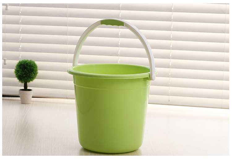 欧式塑料水桶 新尚大容量洗衣桶 加厚塑料提手家用桶17l摔不破桶