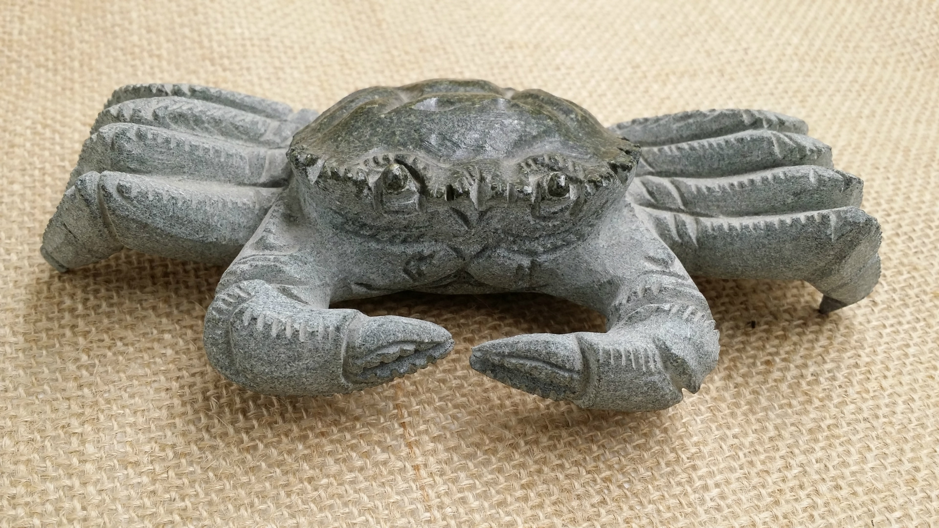 厂家直销石雕螃蟹雕刻 大理石螃蟹雕刻 青石大闸蟹雕刻摆件工艺品