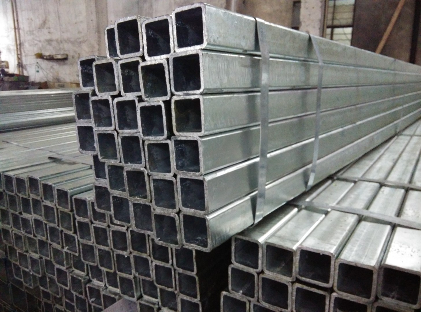 荣钢镀锌方管60x60 热镀锌方通 镀锌