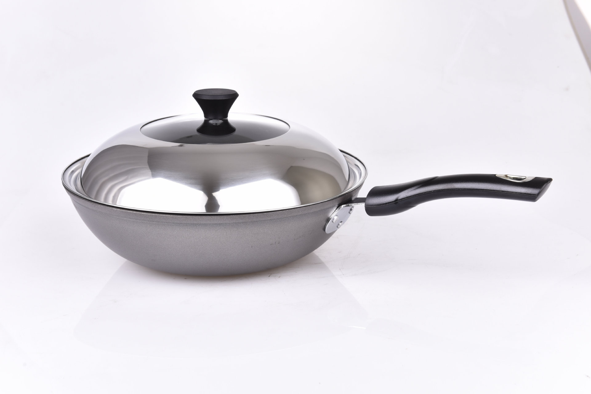 单柄不粘锅 养生无烟不粘锅 铁炒菜锅 节能珐琅铸铁锅