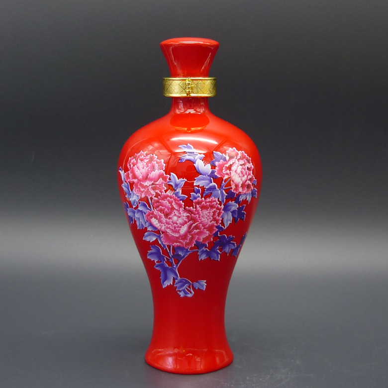 青花瓷 500ml 梅瓶 青花红牡丹 鸿运当头 酒.