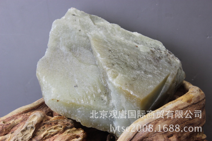 1.09公斤糖白镯子料