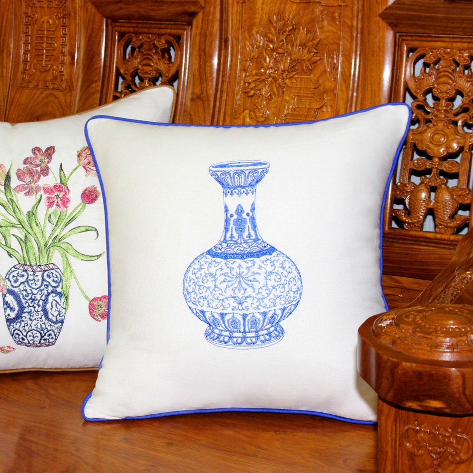 新中式棉麻青花瓷花瓶刺绣花抱枕沙发靠垫套国潮风靠包枕厂家批发