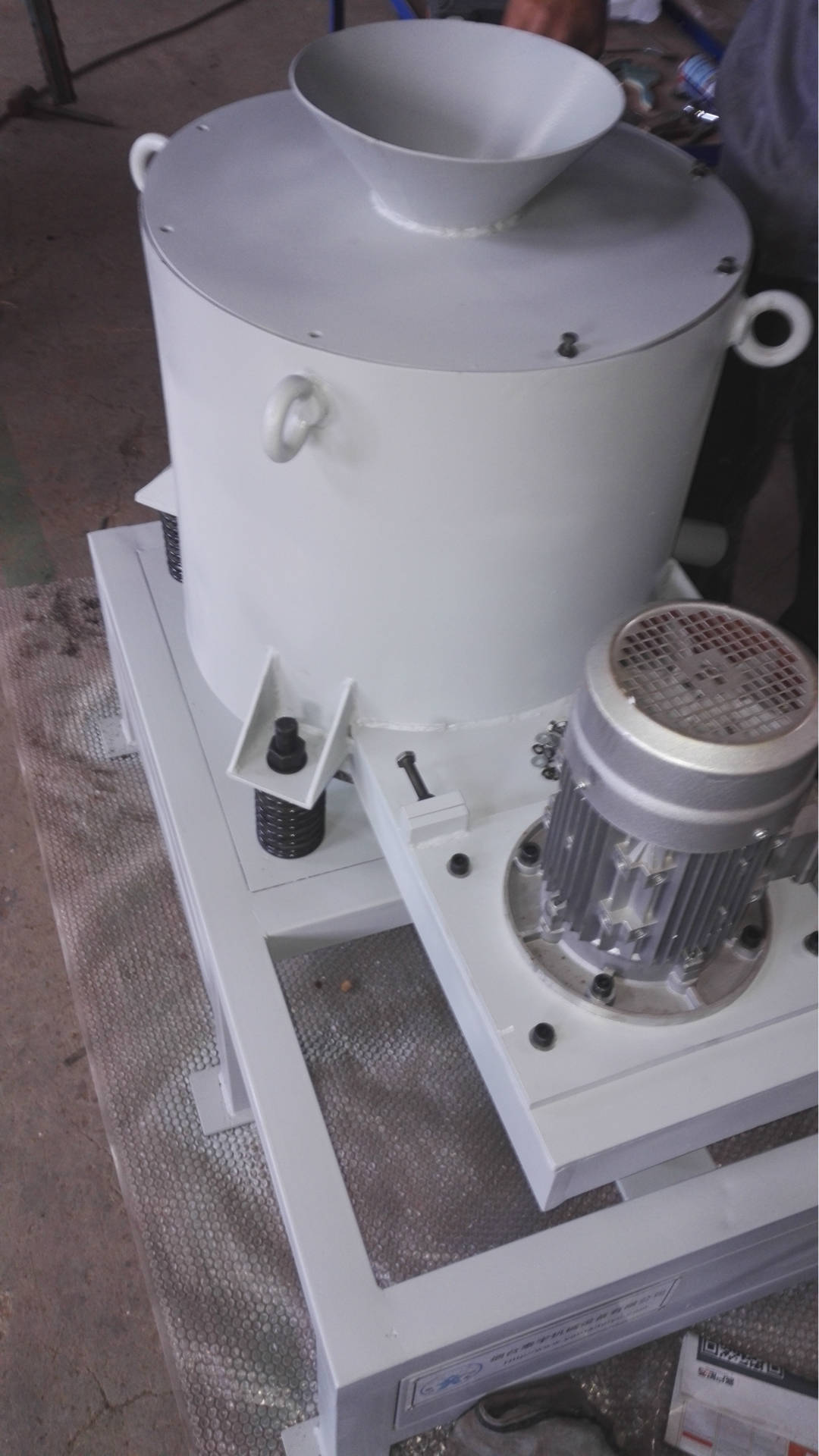 优质离心甩干机,选 泰宇机械>一级离心甩干机金属脱油机