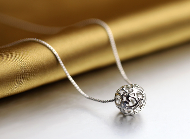 宝芙尼 韩国韩版缕空转运珠吊坠 女首饰品项链银坠子跨境厂家直销