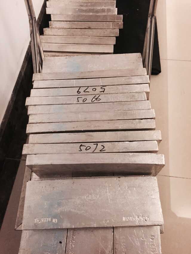 供应银锭国产银板一号银板及一切白银电镀原料9999