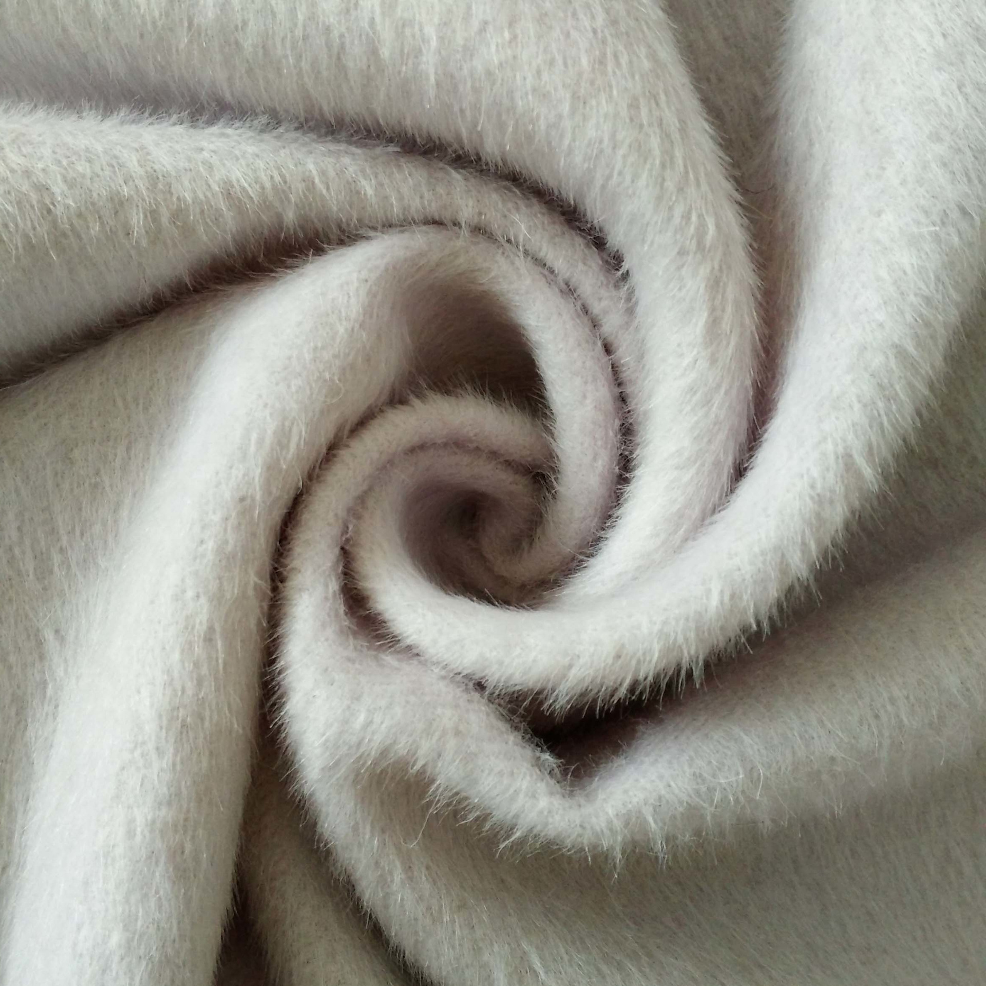 厂家直供 现货外套苏丽羊绒面料 秋冬女装长顺阿尔巴卡毛呢面料