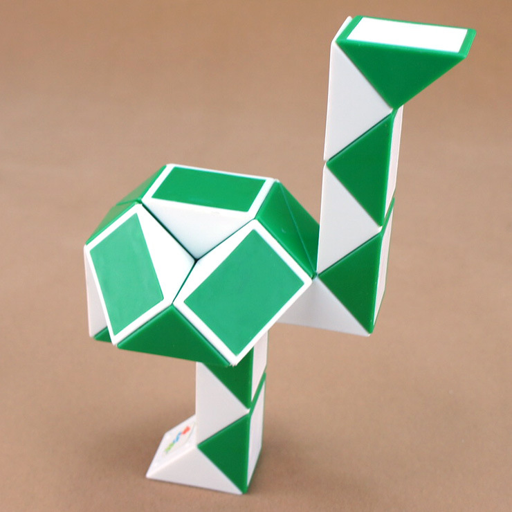 热卖儿童益智玩具魔方 智力百变魔尺玩具厂家 24段节百变魔.