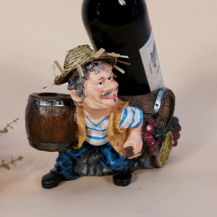 新品上市 拉车的农夫酒架人物红酒架田园树脂工艺创意家居摆饰