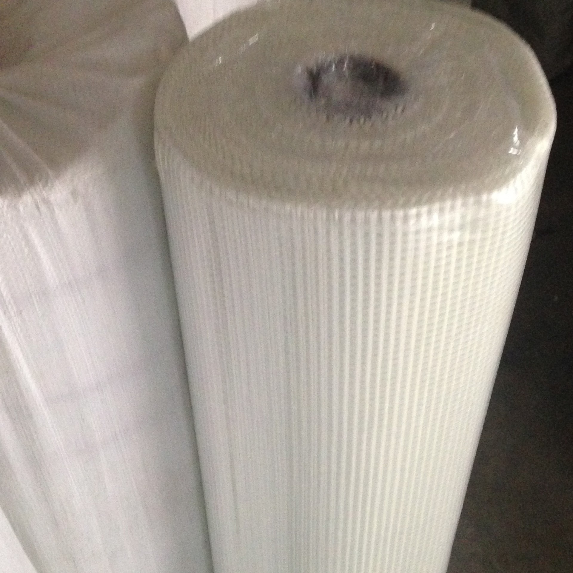 厂家直销外墙保温网格布，玻纤网格布，自粘网格布，玻璃丝布。