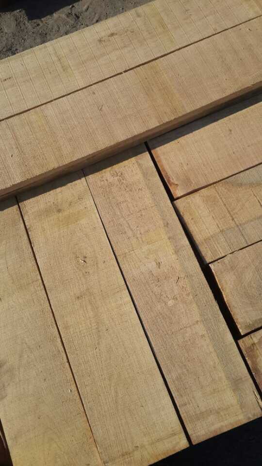 山东青岛厂家直销柞木 乌克兰橡木地板料 刨光材