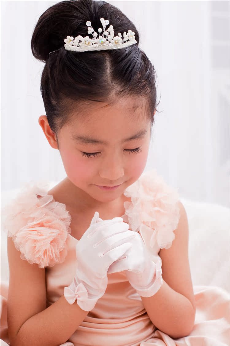 【荐】厂家直销儿童婚纱配饰白色手套 女童唯美手套批发