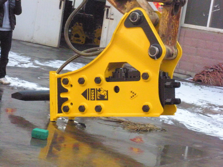 日本nok破碎锤sb20 30挖掘