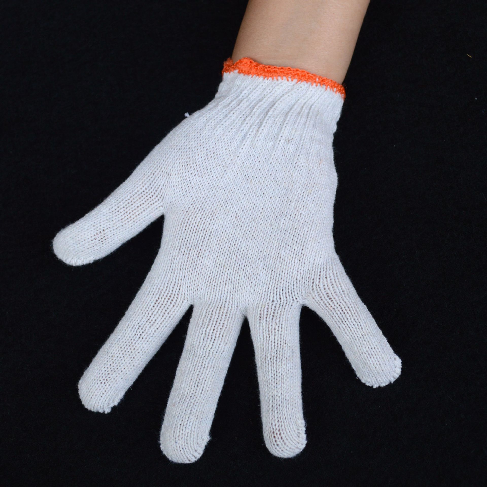 厂价直批红边棉纱线手套400g耐磨成都低价手套批发