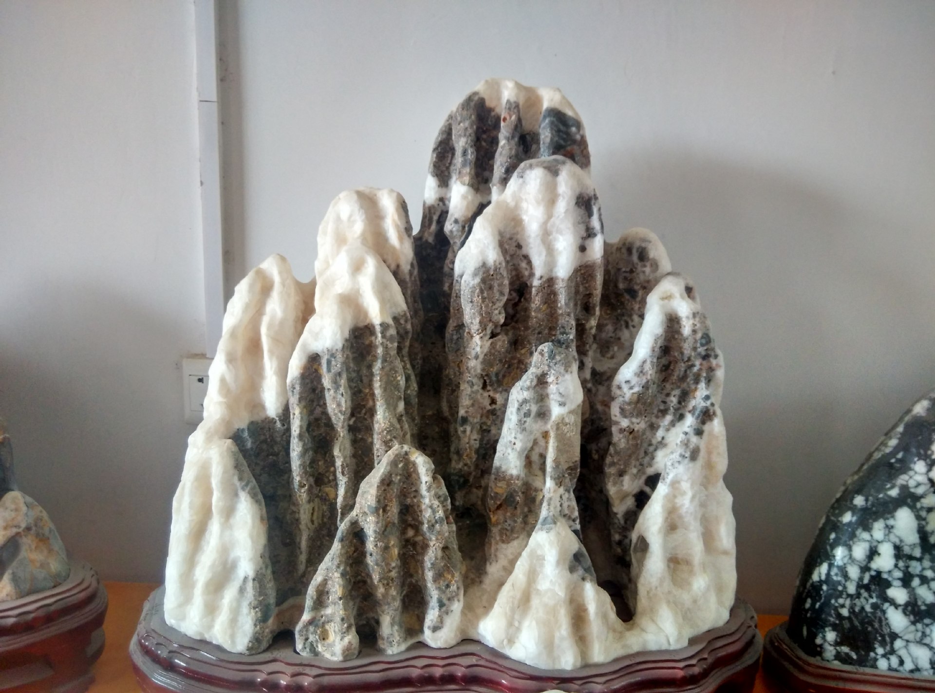 人造奇石白灵石茶盘 室内假山石 原色微景观石料工艺品