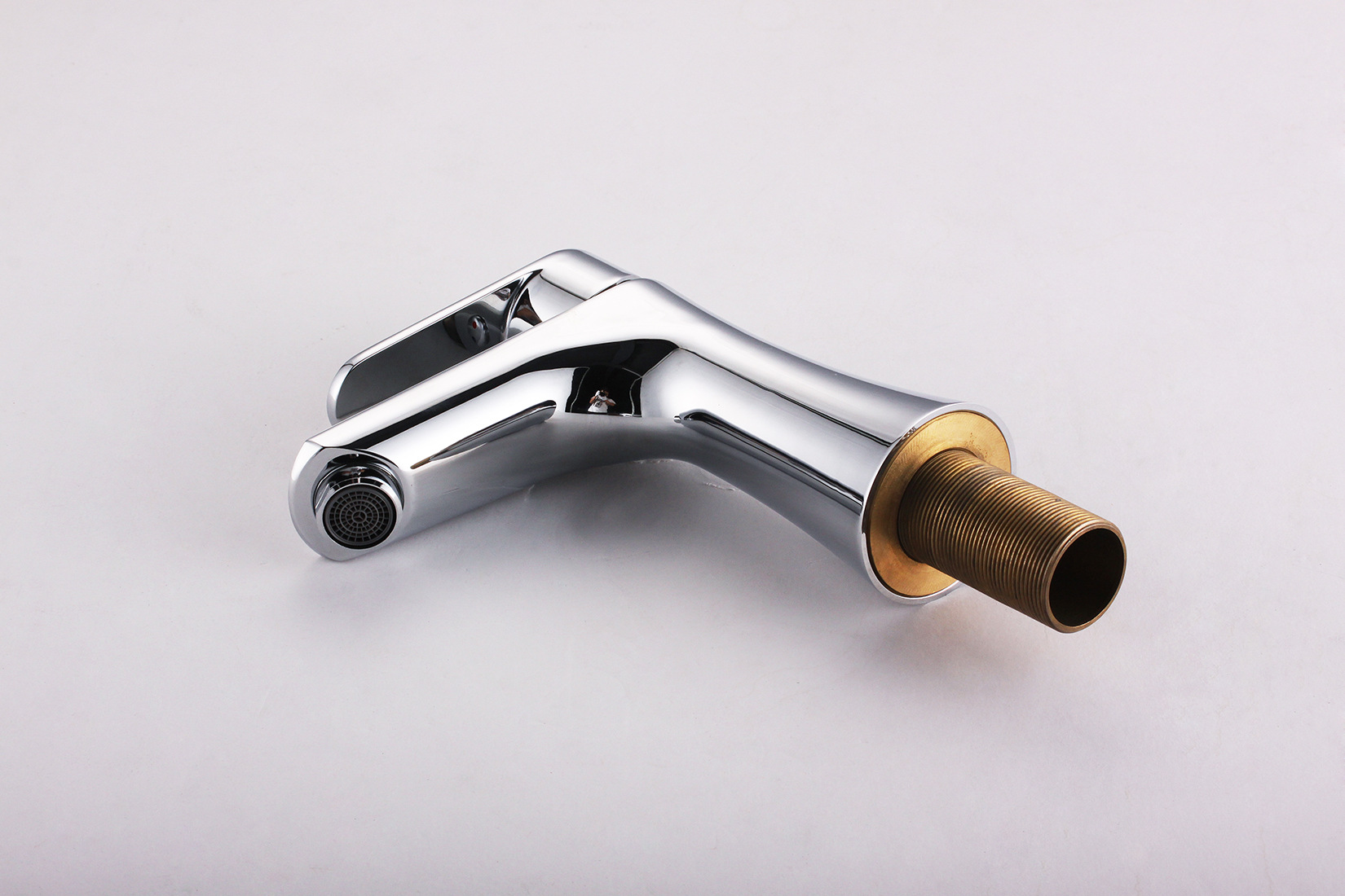 q027锌合金拉丝电镀镀铬面盆水龙头厂家直销