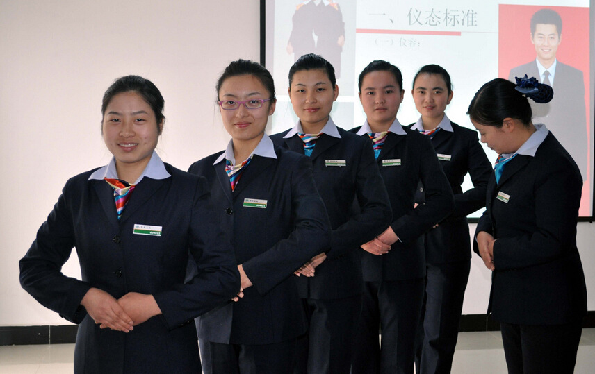 武汉员工接待礼仪讲座公司|服务员仪容仪表形象讲座老师