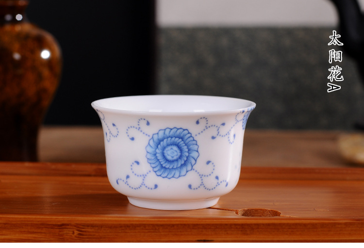 高白青花茶杯创意陶瓷品茗杯子功夫茶具配件批发定制