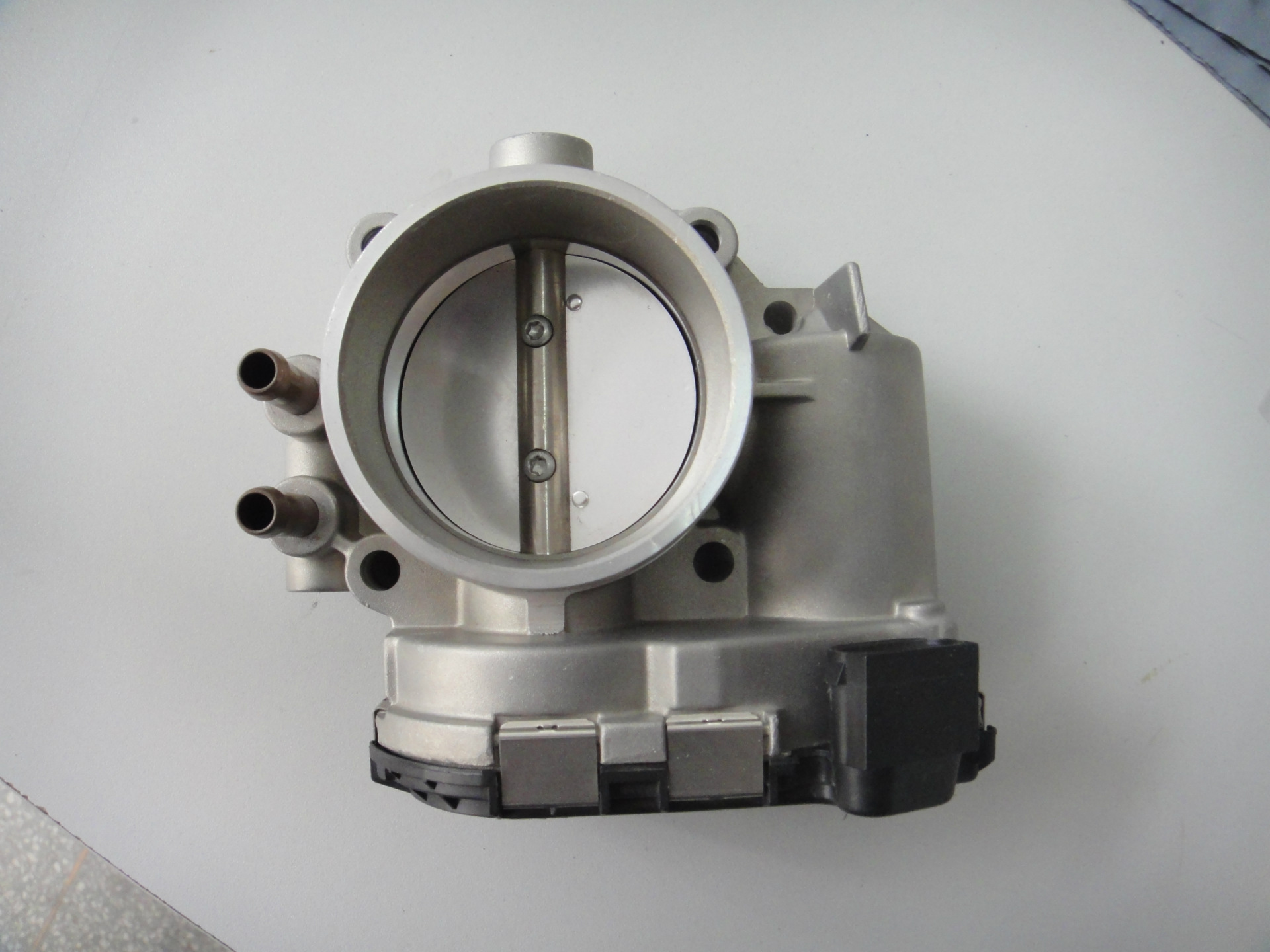 专业生产汽车奔腾b70 (奇瑞之子 比亚迪 海狮猎豹中华电子节气门