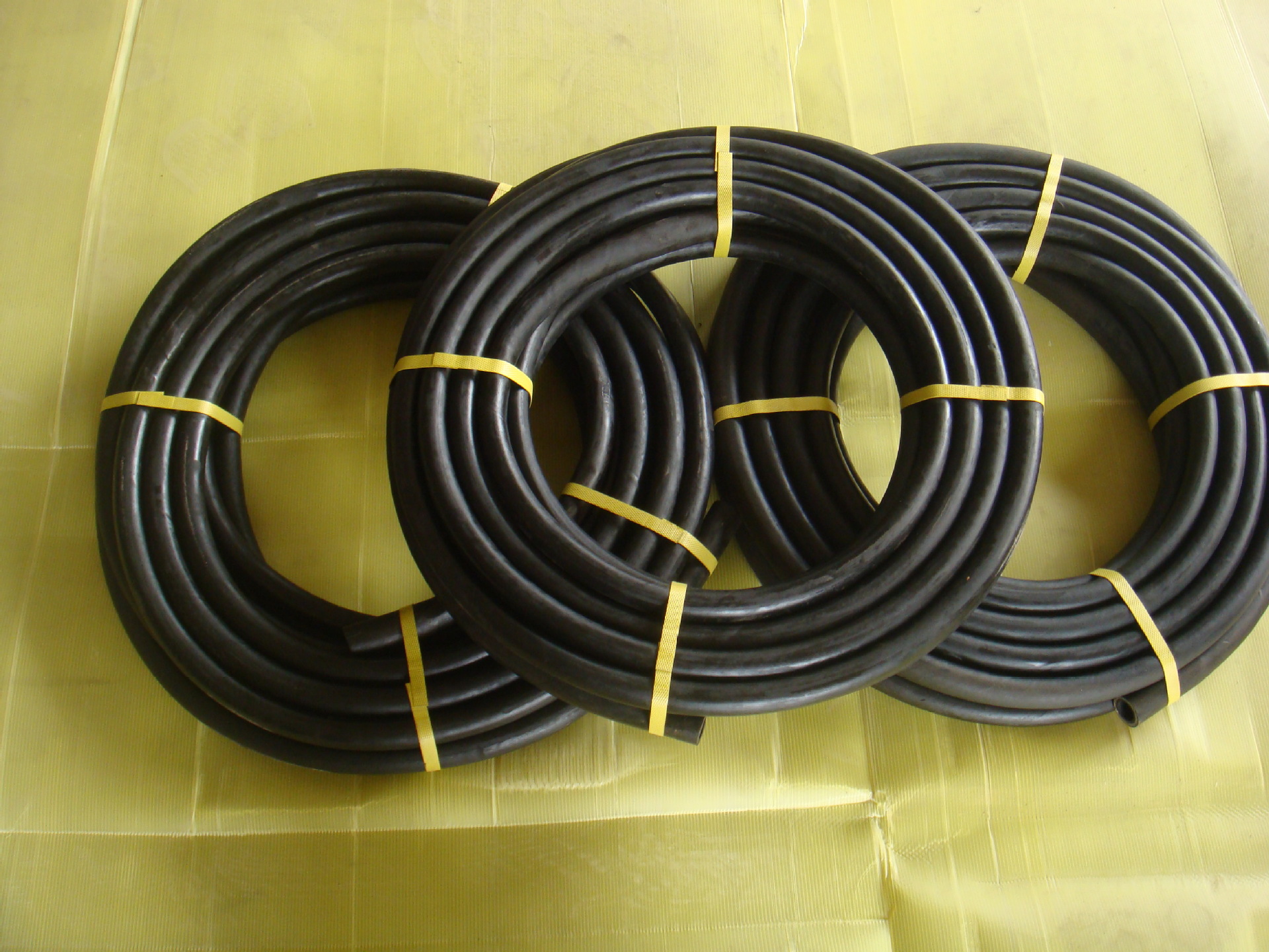 厂家直销龙波牌空压机专用橡胶管耐高压夹布黑橡胶管