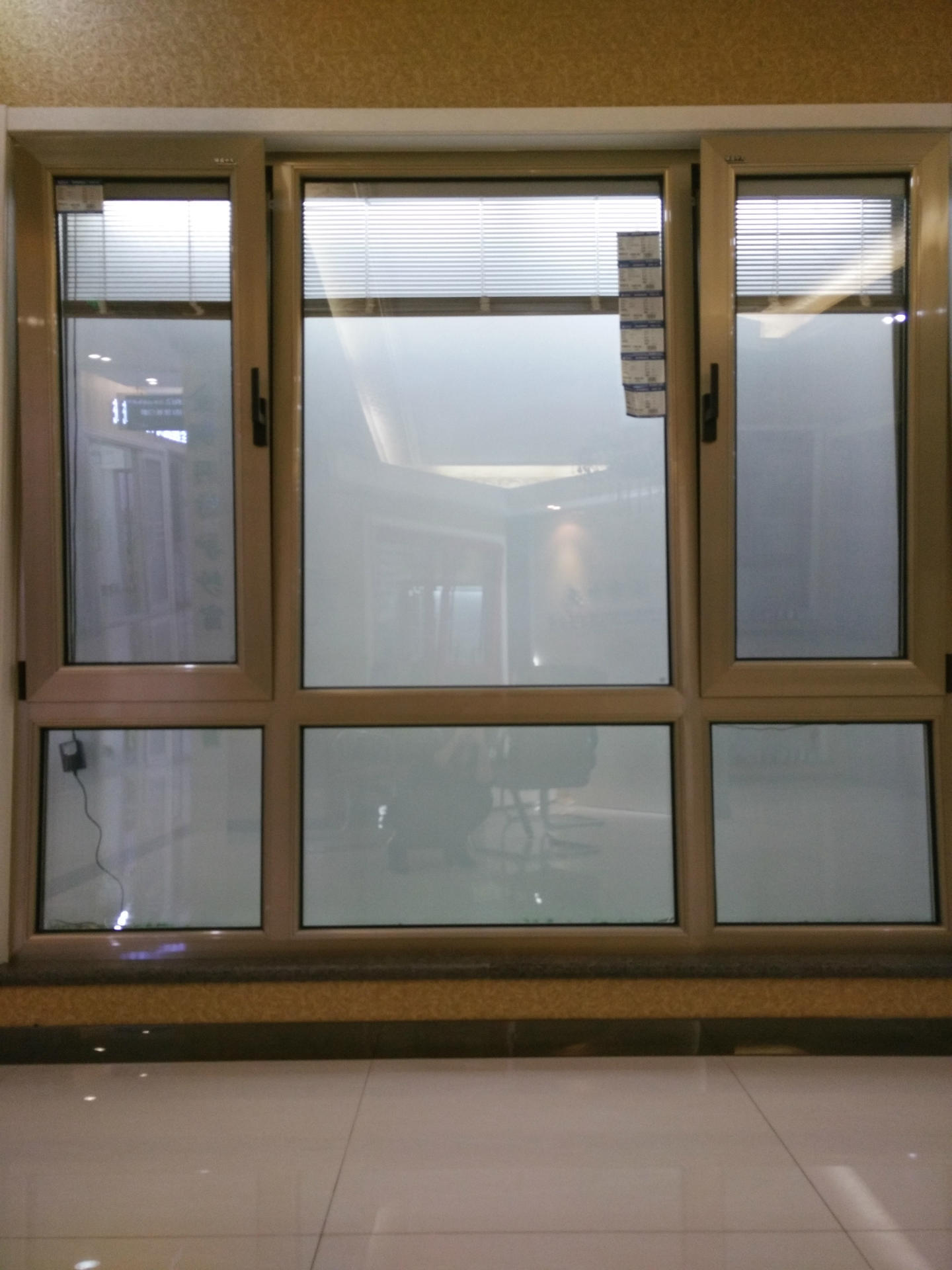 厂家直销 定制 断桥铝窗 中间配电动百叶 隔音装饰效果极佳 节能