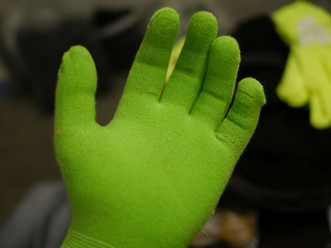 绿色竹纤维莱卡花园手套掌浸乳胶起皱 环保舒适