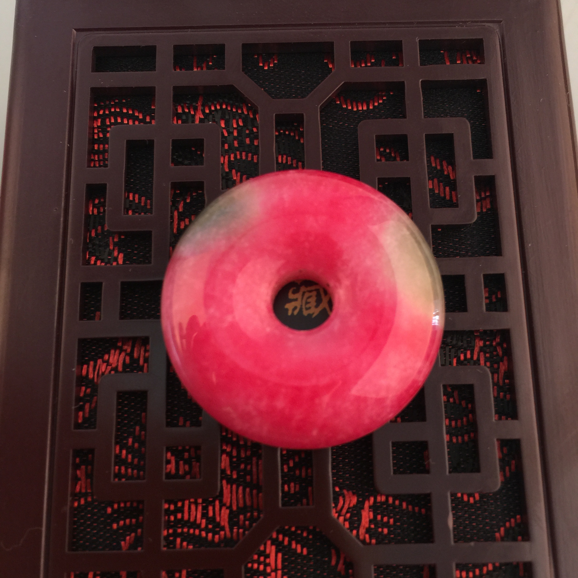 厂家直销 正品桃花玉平安扣 玉平安扣 男友通用 辟邪保平安