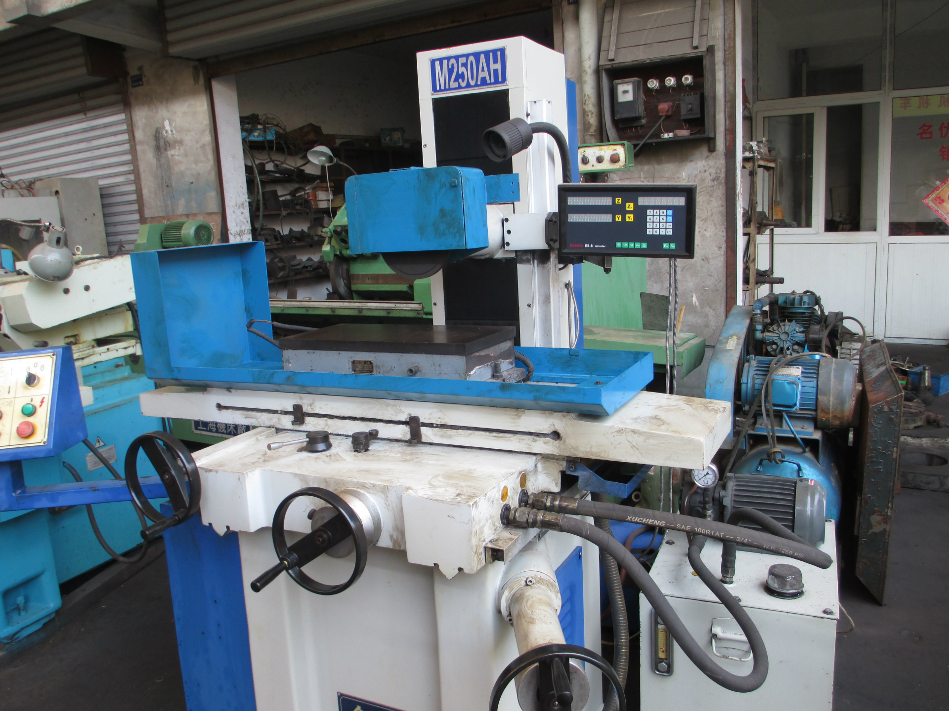 供应8成新南通鑫圣m250ah自动平面磨