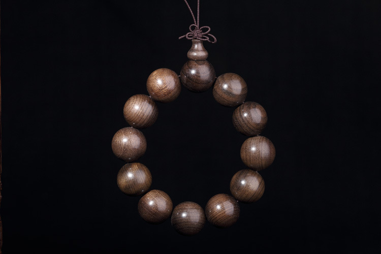 阴沉木四川金丝楠木手串乌木手串 猫眼绿料木质佛珠