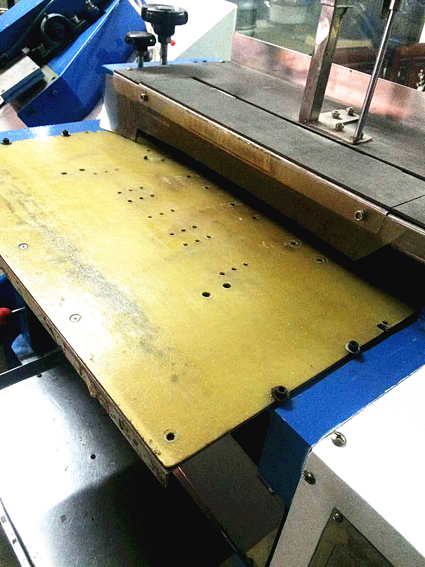 艺诚ns2410 烫袖叉机 油压裁断机