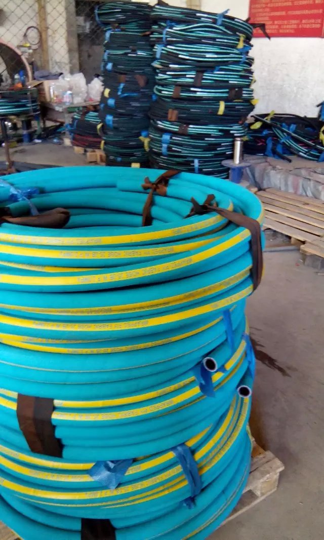 橡胶波纹管&夹螺旋钢丝橡胶波纹管&橡胶波纹管厂家大量现货