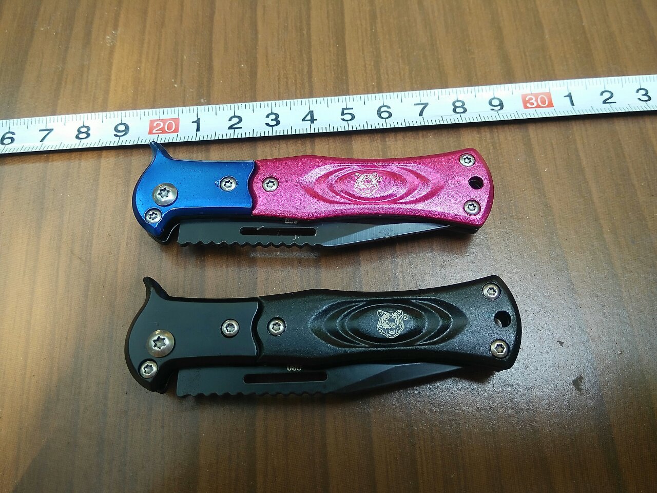 厂家直销博斯顿980不锈钢折叠特殊钢小刀户外刀