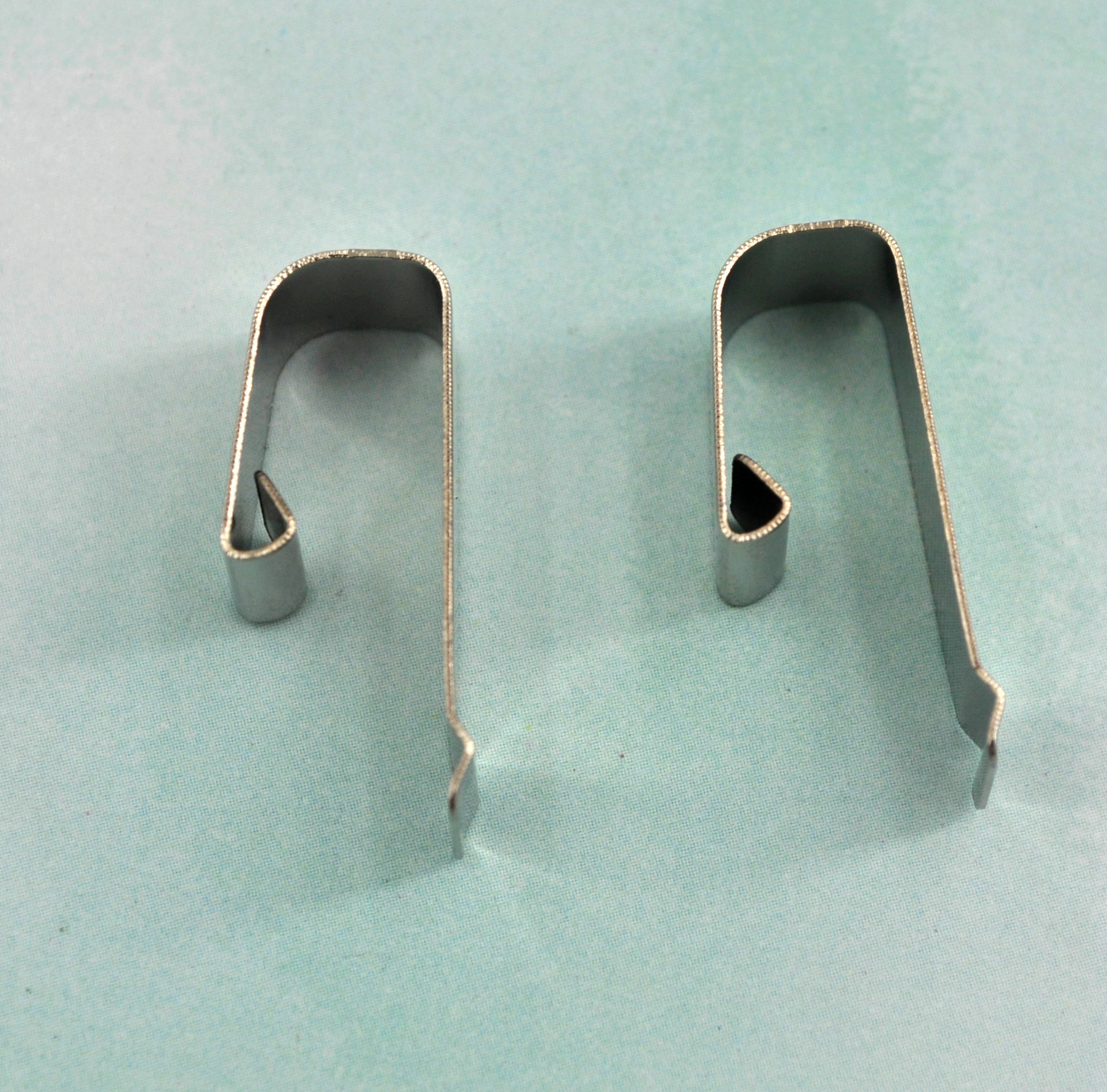 厂家专业生业各类金属弹片夹 锰钢片 u型弹片 五金冲压件