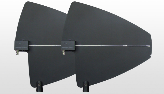 麦克风信号放大器bk890一拖四无线麦克风天线信号放大器