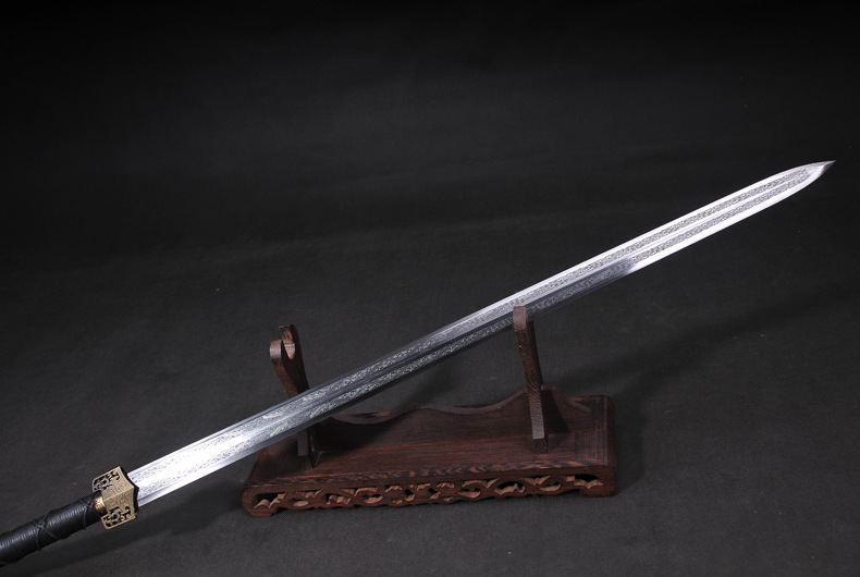 剑鼎锰钢八面吴京汉剑 三国剑赤壁剑 龙泉硬剑长剑古剑刀剑未开刃