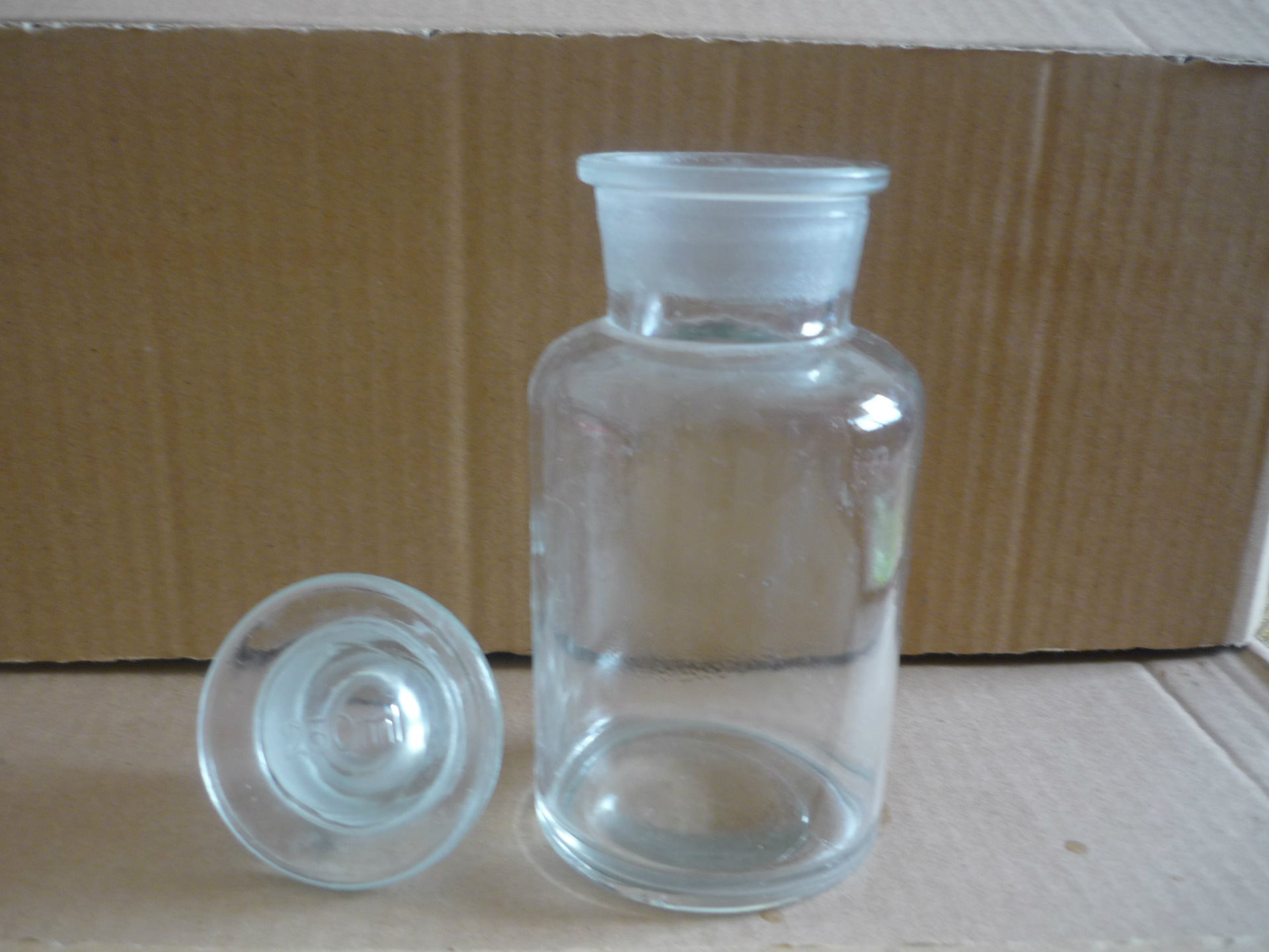 厂家直销玻璃瓶 广口试剂玻璃瓶 茶色试剂玻璃瓶 实验室专用瓶