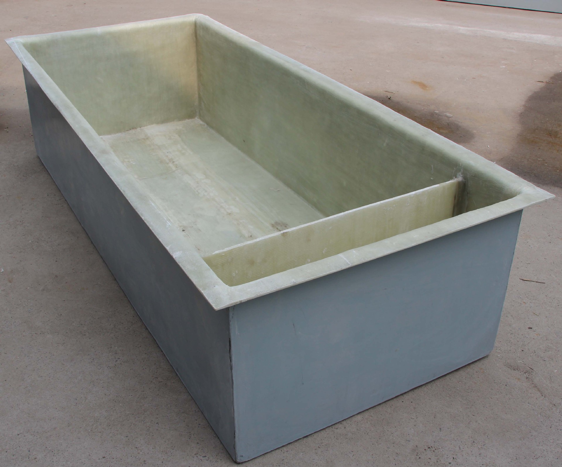 鱼苗孵化盆 2米渔业养殖池 圆形玻璃钢鱼盆厂家制作