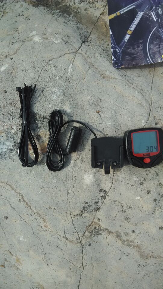 自行车码表 测速表 自行车骑行装备 中英文码表 骑行装备