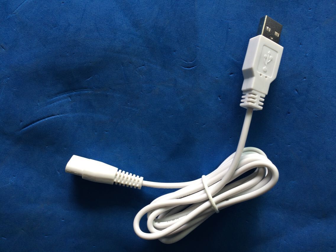 供应usb车载usb接口接头手机充电插头电流线 多功能视频插头