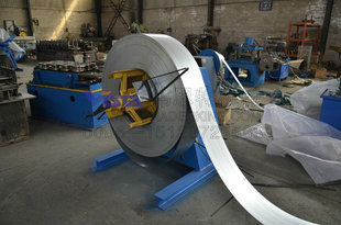 悬臂涨紧带钢送料机 镀锌铁皮钢卷上料机 电动钢带上料架