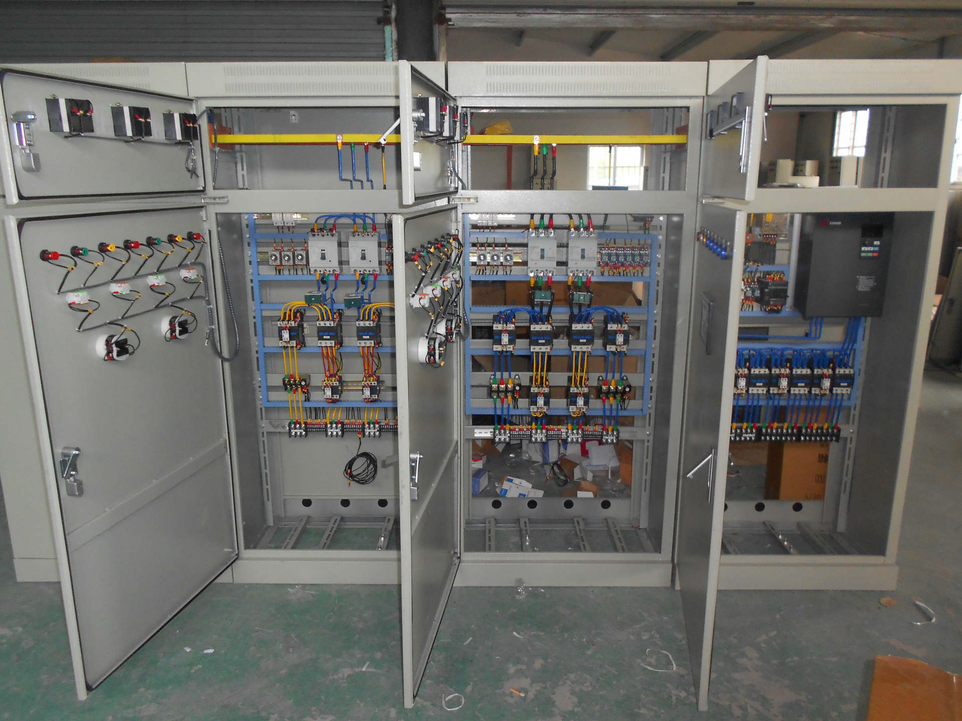 abb进口变频控制柜 恒压供水水泵控制柜 3kw一控二