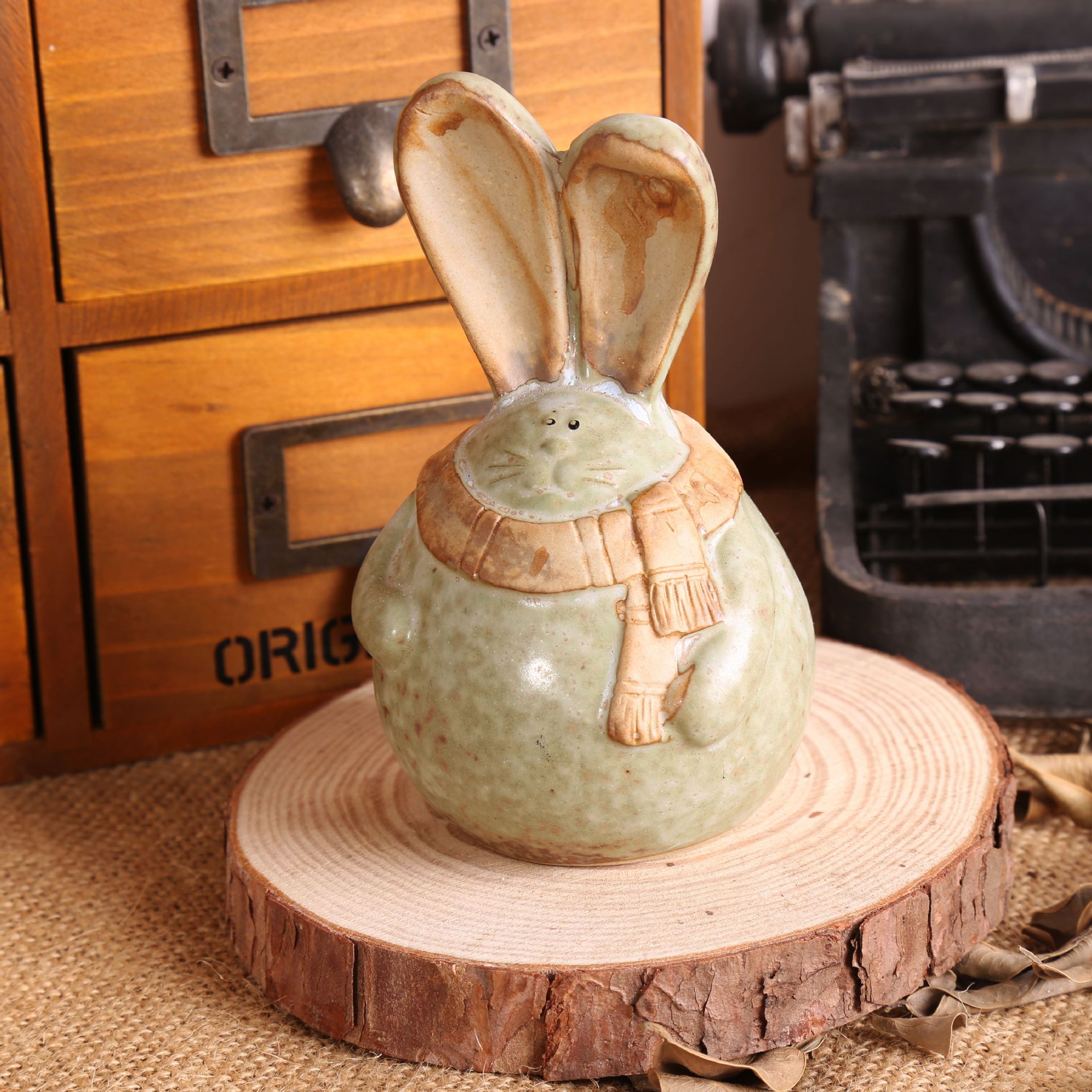 厂家直销 陶瓷工艺品 可爱的小动物摆件