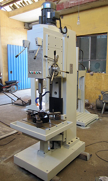 新型z5150b型立式钻床 自动走刀