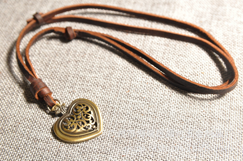 外贸原单欧美流行复古创意真皮项链 热销牛皮项链 合金桃心速卖通
