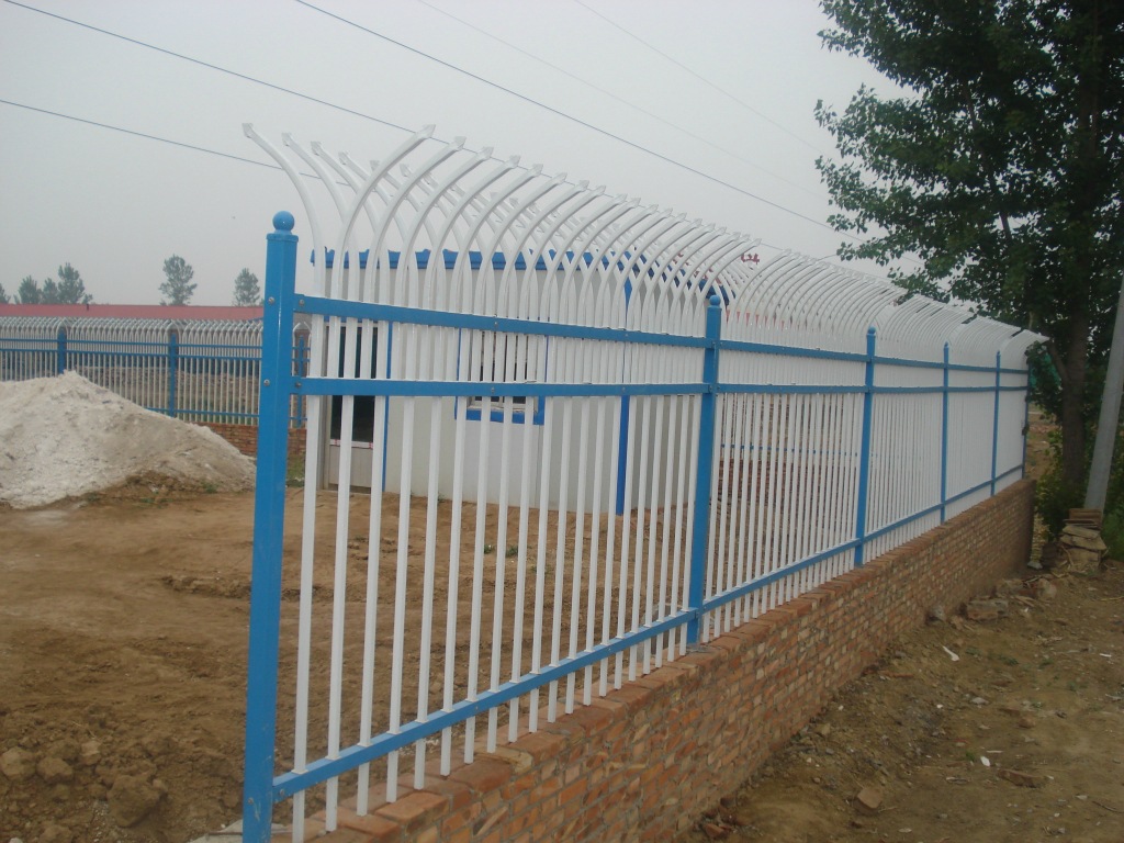 现货厂区护栏围栏安全防护栏锌钢护栏铁艺围栏三杠围栏