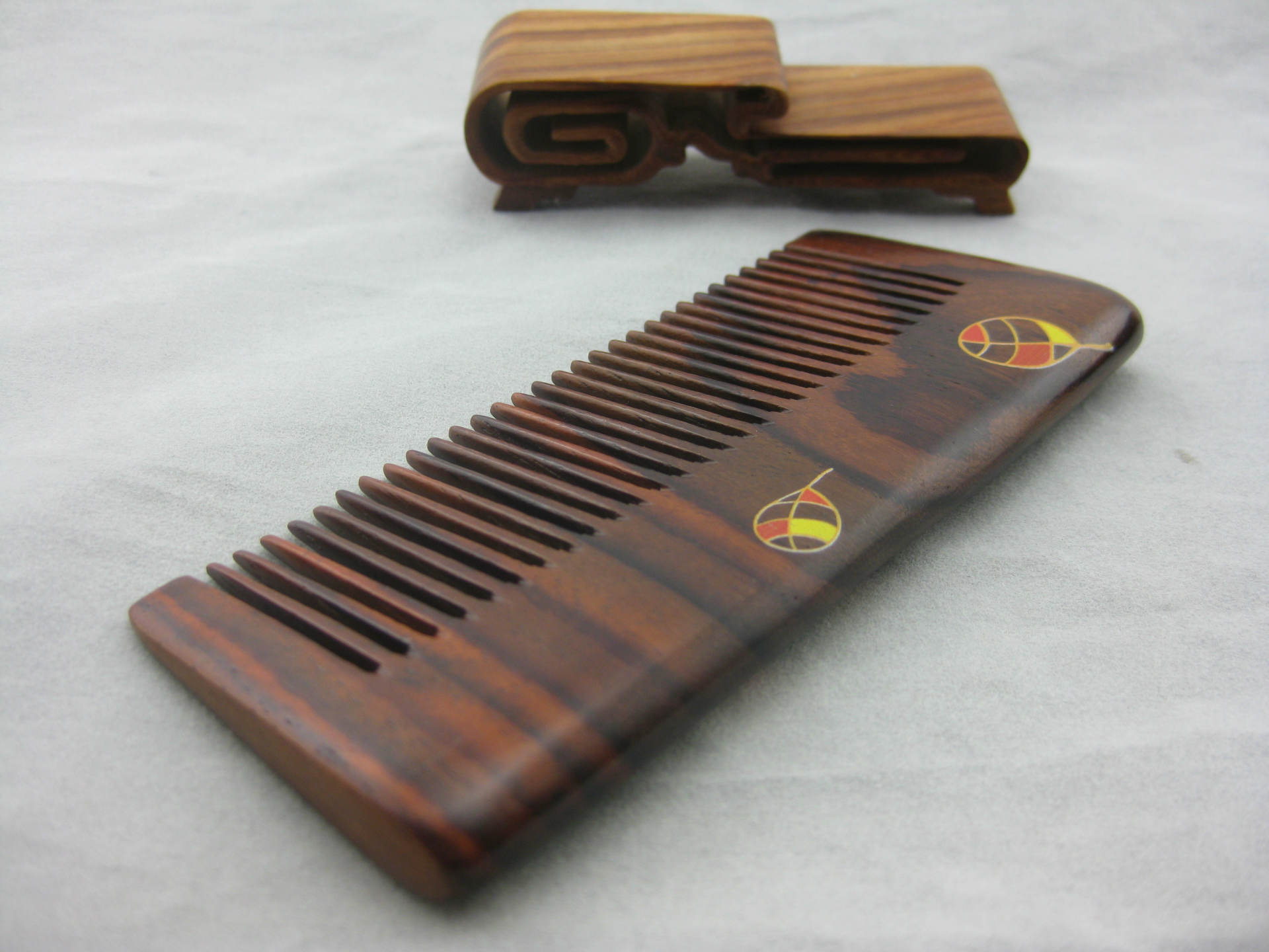 徽府木坊 漆艺 黑酸枝木梳 秋之美 梳齿圆润 时尚木梳子 创意礼品