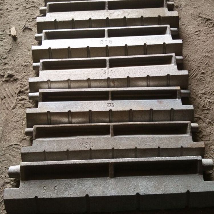 鱼鳞片厂家直供10吨锅炉专用炉排片耐高温炉排铸铁炉条厂家现货