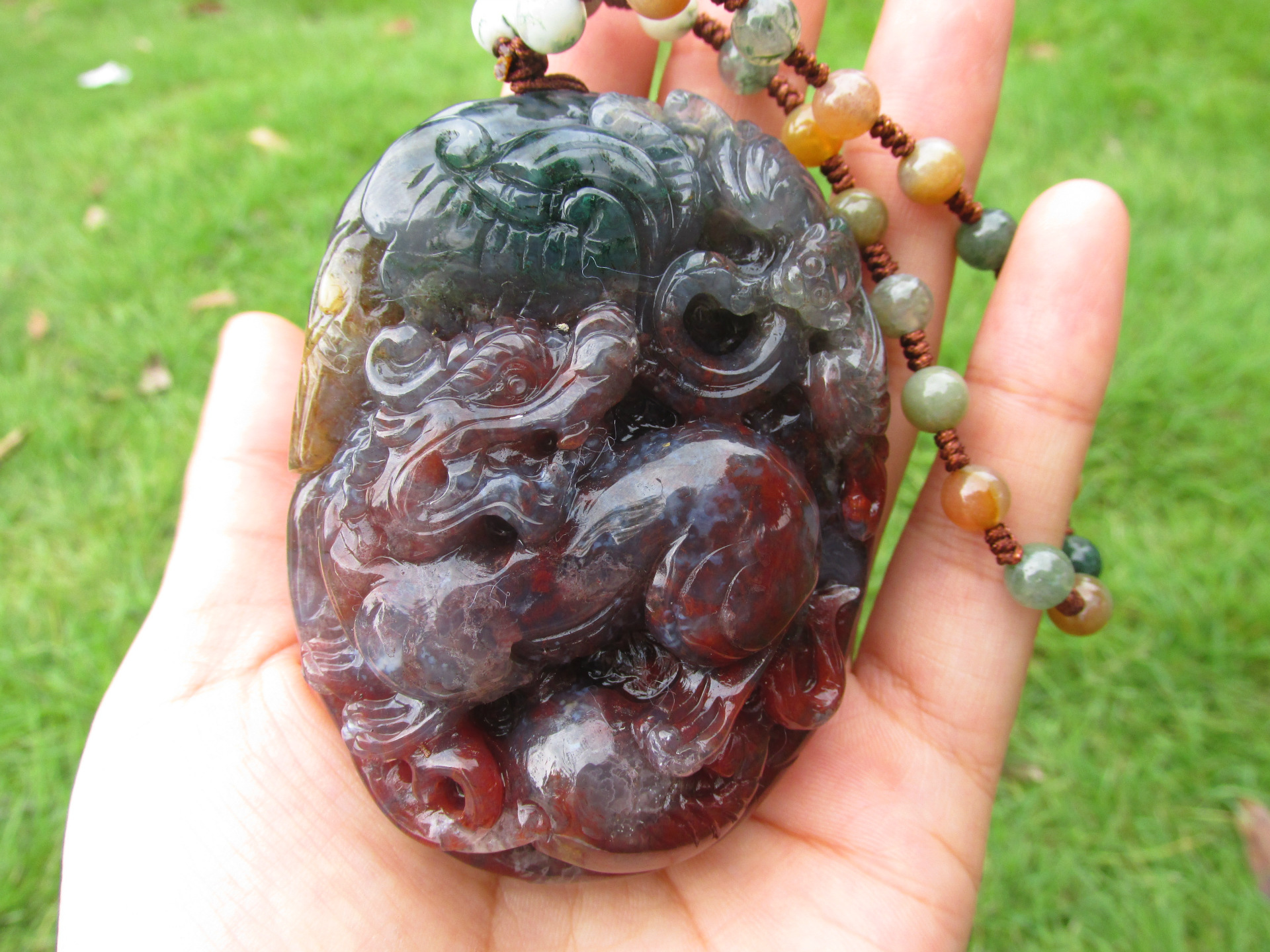 厂家直销 纯天然印度玛瑙七彩玉手玩件 招财进宝珍藏级手把件