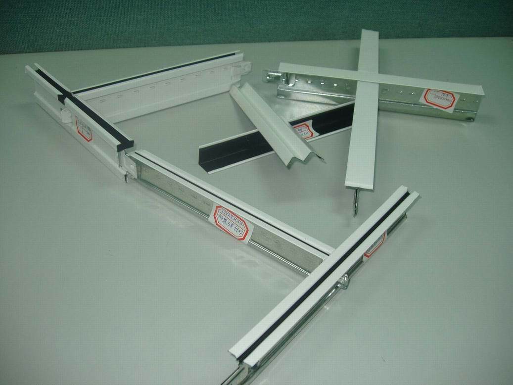 代理直销各种型号品牌轻钢龙骨t型龙骨烤漆龙骨